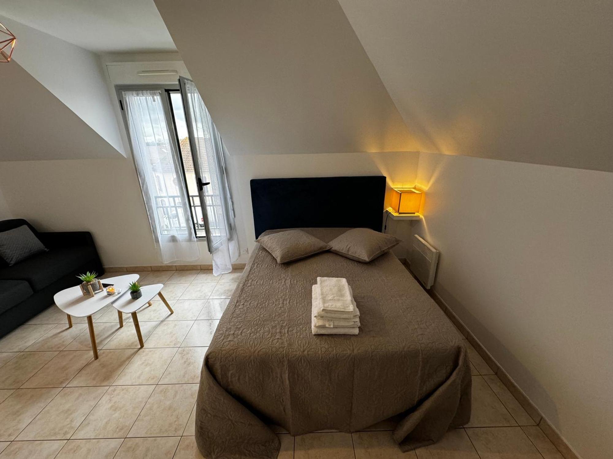 Appartamento Le Studio Du 72 Bussy-Saint-Georges Esterno foto