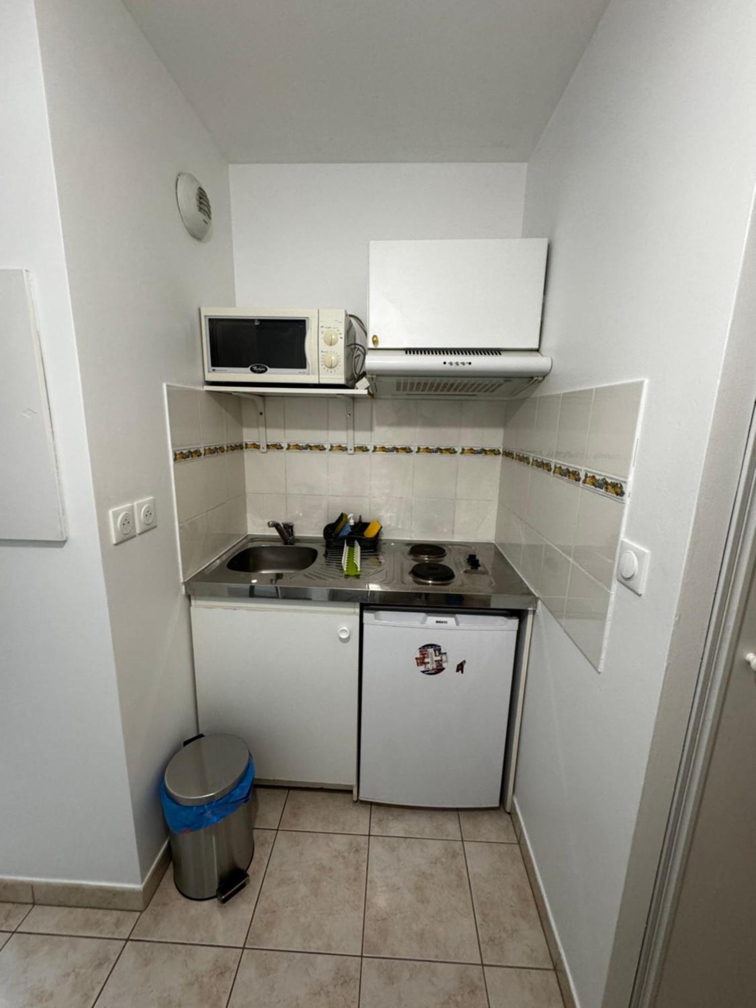 Appartamento Le Studio Du 72 Bussy-Saint-Georges Esterno foto